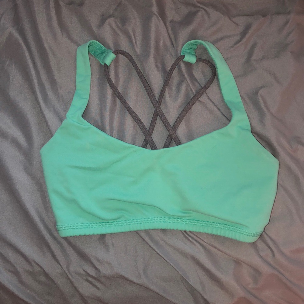 Lululemon Free To Be Bra